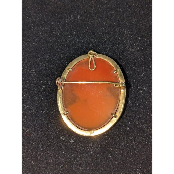 Antique Composite Cameo American made gold tone pin or pendant - Picture 4 of 7